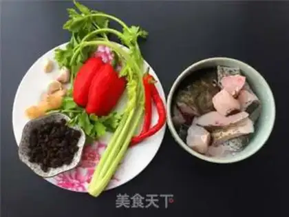 Make Pyramids dry fish step 0
