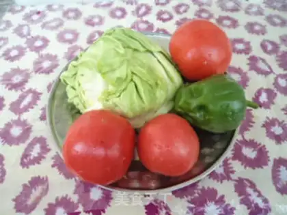 Make Tomato and cabbage step 0