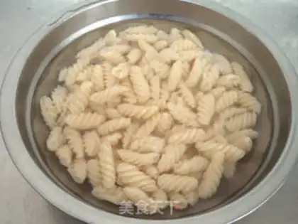 Make Five bouquets of bean horns step 12