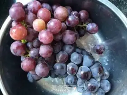 Make Fresh grape juice step 0