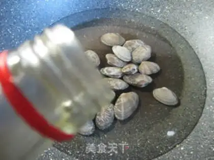 Make Squeeze and fan soup step 1