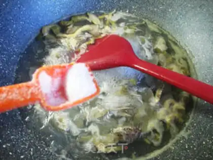 Make Squeeze and fan soup step 3