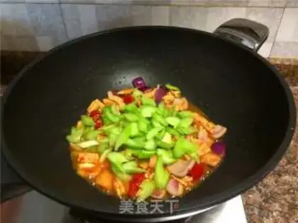 Make Celery peppers blow up squid step 7