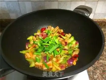 Make Celery peppers blow up squid step 8
