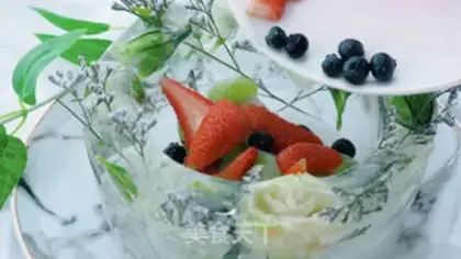 Make A flower ice bowl step 7