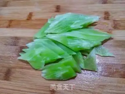 Make Carrot-cracker sausage step 1