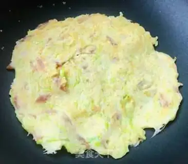 Make Carpenter sausage omelet step 8