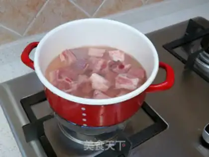 Make Suck on the plum sauce ribs step 0