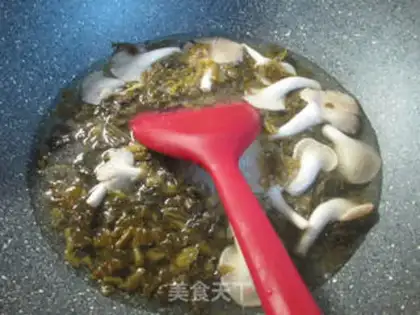 Make Soo-jeong-goo-poo-poo step 2