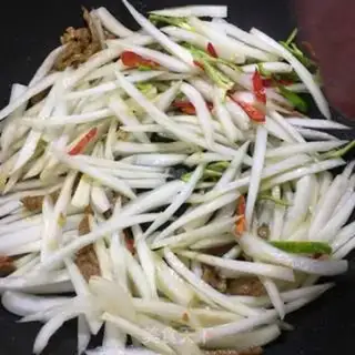 Make The cabbage is fried meat step 6