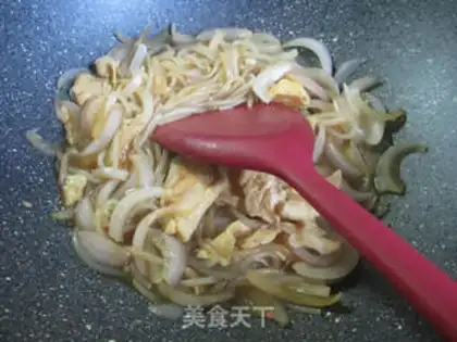 Make Duck egg onion fried rice powder step 9
