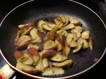 Make Mongol meat and eggplant step 2