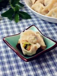 Make Mulberry pork dumplings step 8
