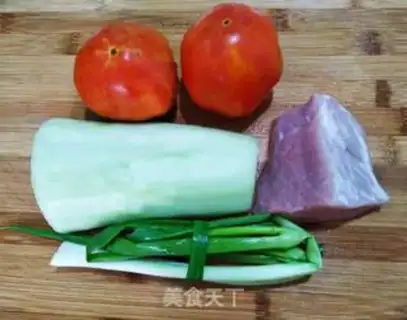 Make Tomato cucumber pork soup step 0
