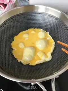 Make Fried eggs with moss step 4