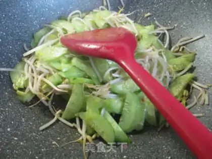 Make Green bean sprouts step 4