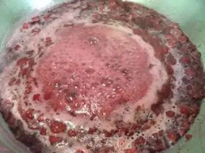 Make Raspberry jam step 7