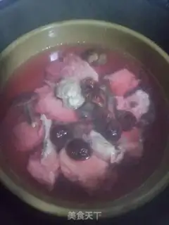 Make Red mushroom ribs soup step 2