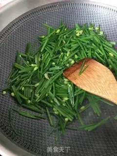 Make Fried eggs with moss step 8