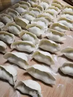 Make Bean-bean egg fan dumplings step 8
