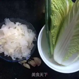Make The cabbage and silver ears step 0
