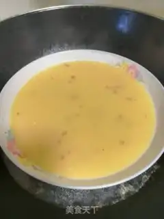 Make Shrimp varnished eggs step 2