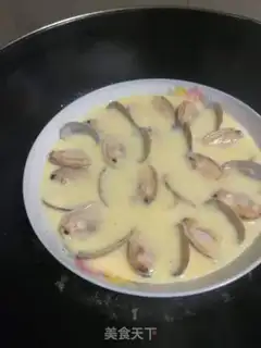 Make Shrimp varnished eggs step 3