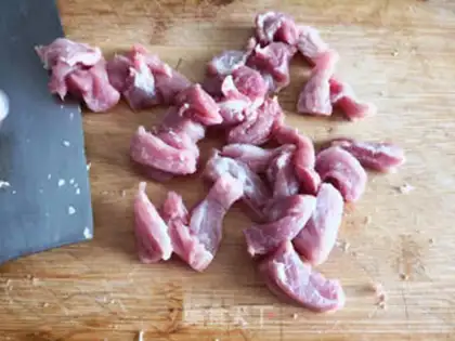 Make Barbecue pizza step 1