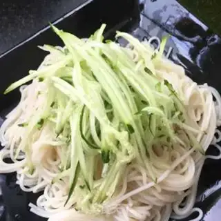 Make Mushroom meat noodles step 6