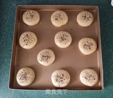 Make Black Sesame Souffles step 15