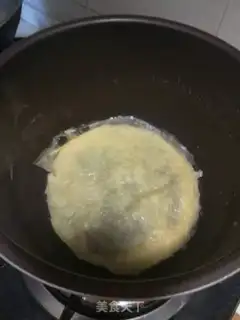 Make Eggs and roses step 0