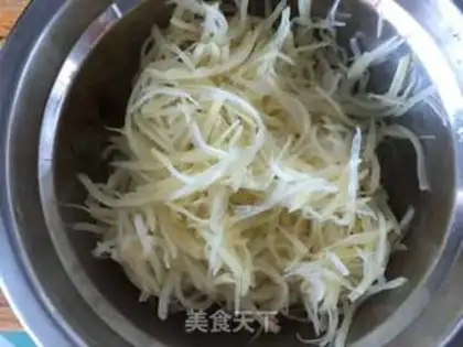 Make Soybeans with potatoes step 1