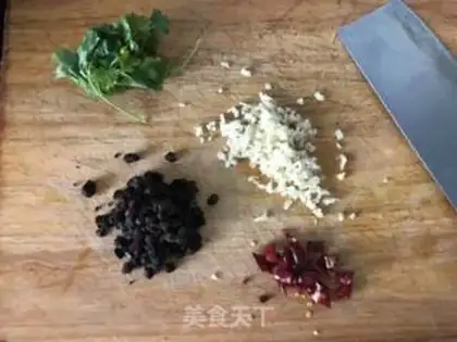 Make Soybeans with potatoes step 2