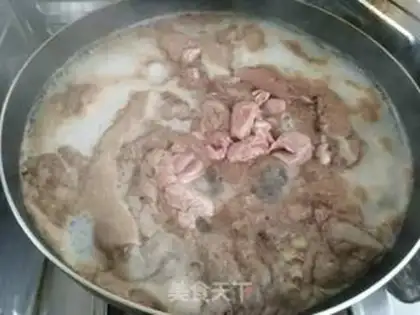 Make Red beef noodles step 1