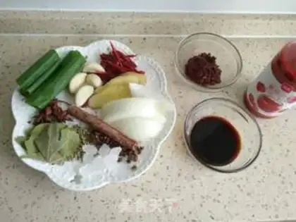 Make Red beef noodles step 2