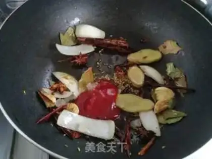 Make Red beef noodles step 4