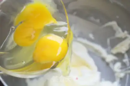 Make Marble doughnuts step 2