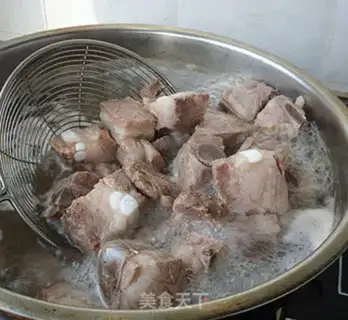 Make Crayfish soup step 1