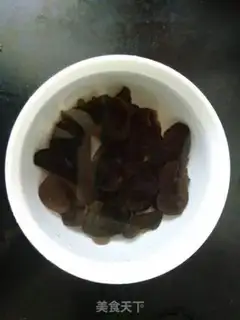 Make Tofu-dry, black-mole potatoes step 0