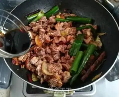 Make Red beef noodles step 8