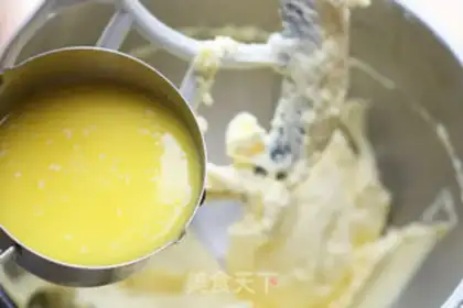 Make Marble doughnuts step 3