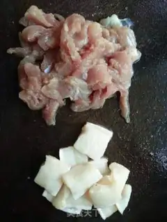 Make Tofu-dry, black-mole potatoes step 1