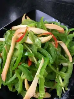 Make Green pepper fried gold abalone step 15