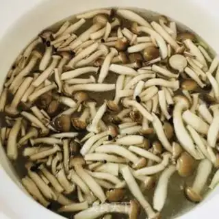 Make Crab mushroom shrimp soup step 3