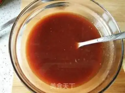 Make Tomato oil and shrimp step 1
