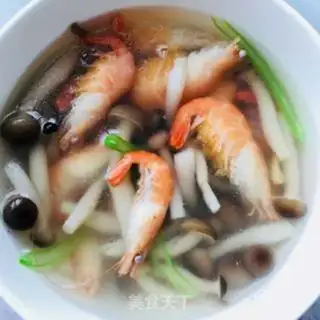 Make Crab mushroom shrimp soup step 5
