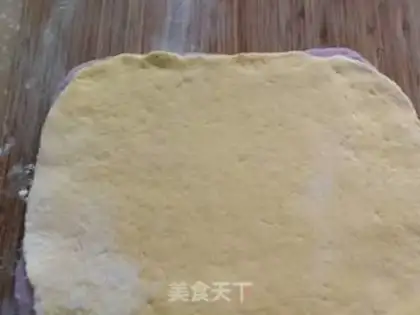 Make Double-coloured rolls step 7