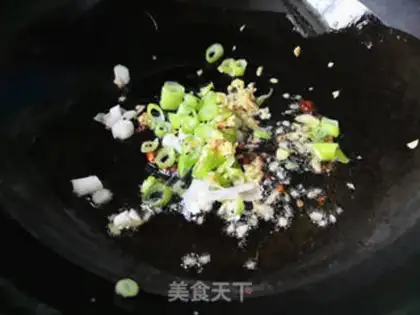 Make Scrambled clams step 3