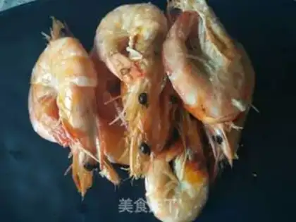Make Tomato oil and shrimp step 4