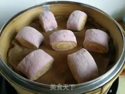 Make Double-coloured rolls step 10
